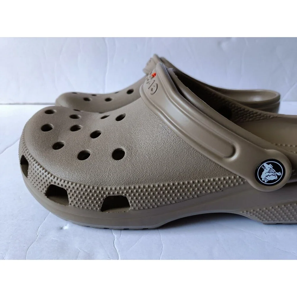 Crocs Classic Clog Unisex Slip On Shoe Ultra Ligh Green Men's 9 Women's 11